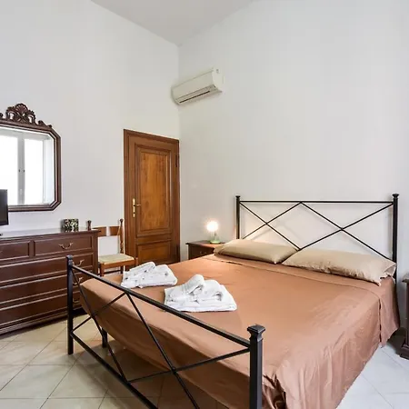 Lejlighed Elegant With Sea View In 89 M² *
