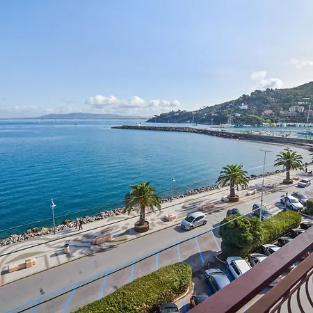 Elegant With Sea View In 89 M² 公寓 *