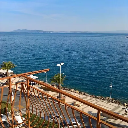 Elegant With Sea View In 89 M² 公寓 *