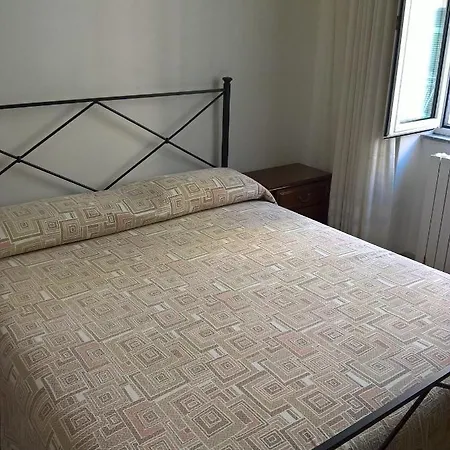 Elegant With Sea View In 89 M² *
